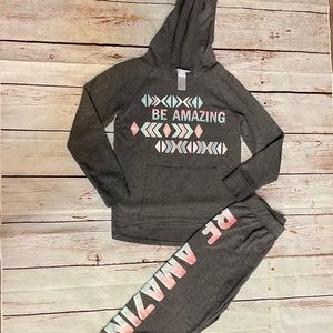 Girls size 10/12 Long Sleeve Shirt & Sweatpants